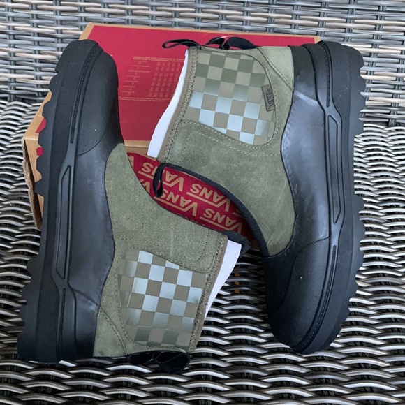 Vans Colfax Boot Suede Grape Leaf/Black WMNS - Picture 12 of 16